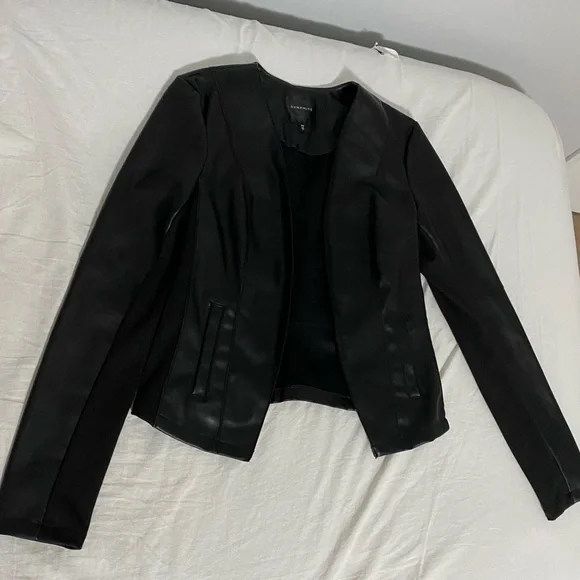 Leather jacket - Picture 1 of 1